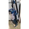 Image 2 : SHARK BAGLESS VACUUM