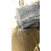 Image 2 : 9 MOVING BLANKETS