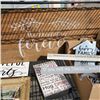 Image 2 : LOT OF HOME AND FAMILY SIGNS
