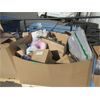 Image 1 : Skid of Assorted Amazon Overstock Goods