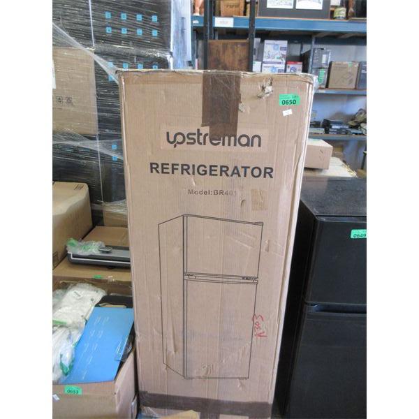 New Upstreman 4.0 Cubic Ft. Refrigerator/Freezer