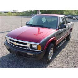 96 CHEVROLET S10 EXT CAB 4X4 P/U 077,822 ACTUAL                       