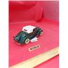 Image 2 : 1:24 scale Die cast Car