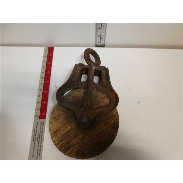 Antique Wooden / Iron Pully