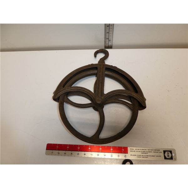 Antique Metal Pully