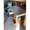 Image 1 : Vintage table