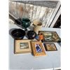 Image 1 : Pottery and pictures