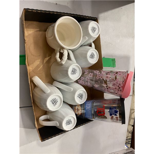 Mugs and reusable cups