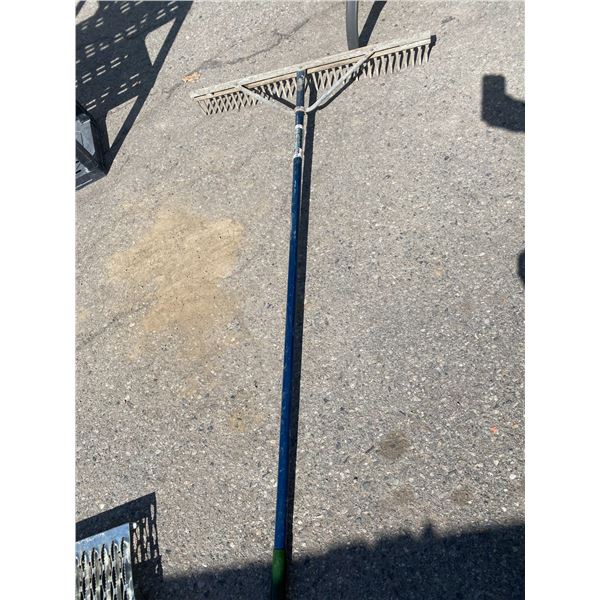 Concrete rake