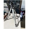 Image 1 : Tripod