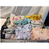 Image 1 : 4,6,9 month tops