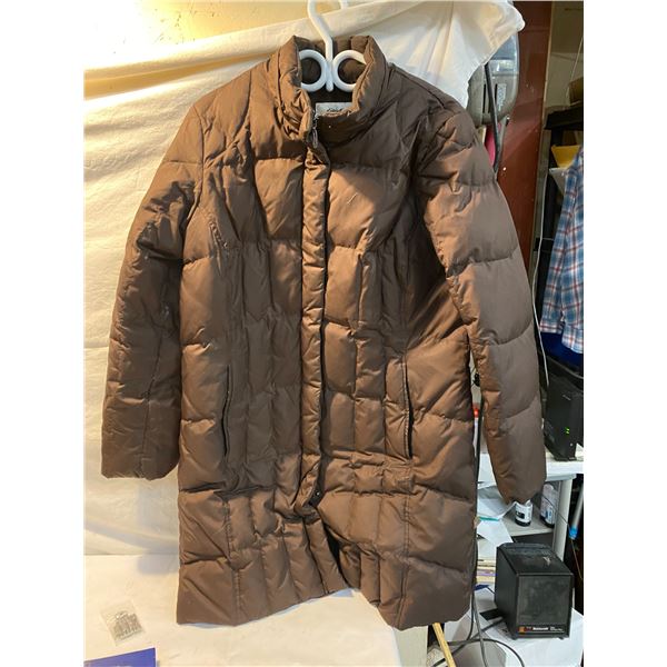 Eddie Bauer goose down filled large coat