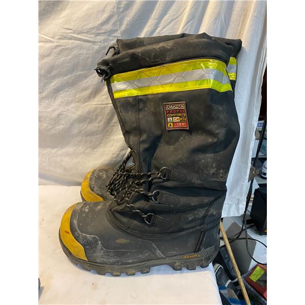 Dakota size 12 ? Boots
