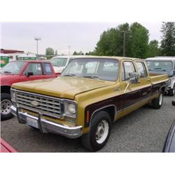 76 CHEVROLET C-30 P/U 3SPD EXMT.                                      