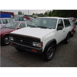 *95 NISSAN PATHFINDER 4X4 4DR 183,583 ACTUAL                          