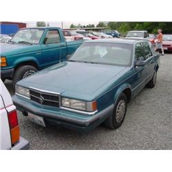 *93 DODGE DYNASTY 4DR EXMT.                                           