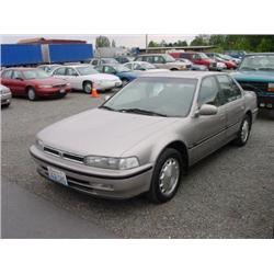 *93 HONDA ACCORD EX 4DR REBUILT TITLE EXMT.                               