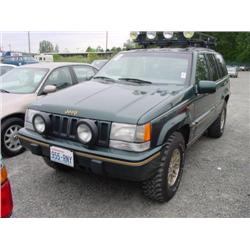 94 JEEP GRAND CHEROKEE LIMITED 4X4 4DR EXMT.                          