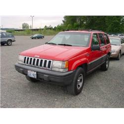 93 JEEP GRAND CHEROKEE 4X4 4DR EXMT.                                  