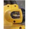 Image 2 : Two Dewalt rechargeable lights model DW919