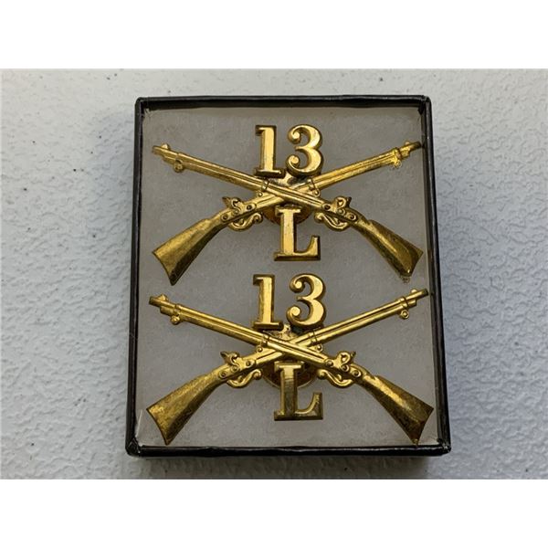 ANTIQUE US ARMY INFANTRY 13 REGIMENT COLLAR BRASS INSIGNIA