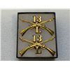 Image 1 : ANTIQUE US ARMY INFANTRY 13 REGIMENT COLLAR BRASS INSIGNIA