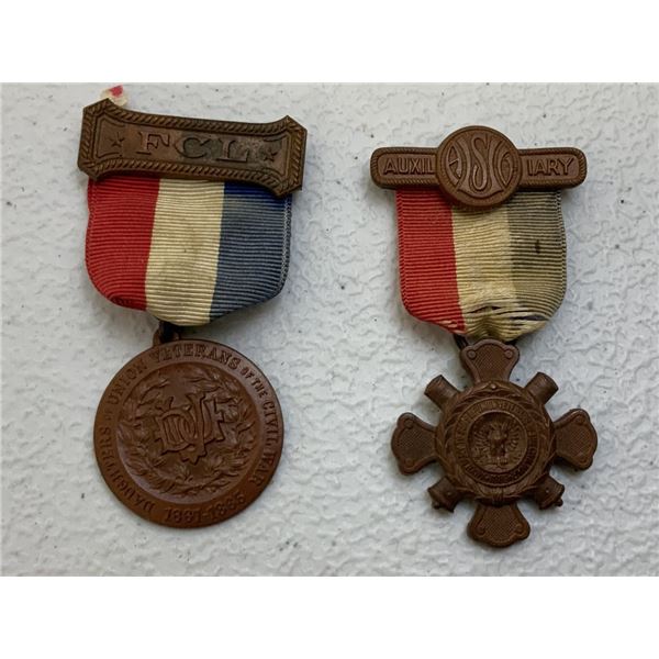 ANTIQUE US SONS AND DAUGHTERS OF UNION VETERANS OF THE CIVIL WAR MEDALS