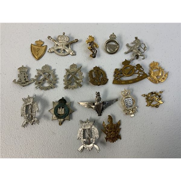 VINTAGE UK AND COMMONWEALTH MILITARY INSIGNIA BADGES AND PINS