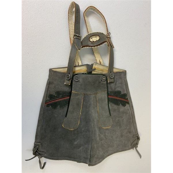 VINTAGE WWII ERA GERMAN YOUNG BOYS LEDERHOSEN EDELWEISS DECORATED