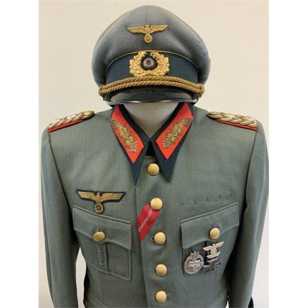 WWII GERMAN NAMED FAMOUS GENERAL OFFICER UNIFORM KNIGHTS CROSS OAKLEAVES RECIPIENT