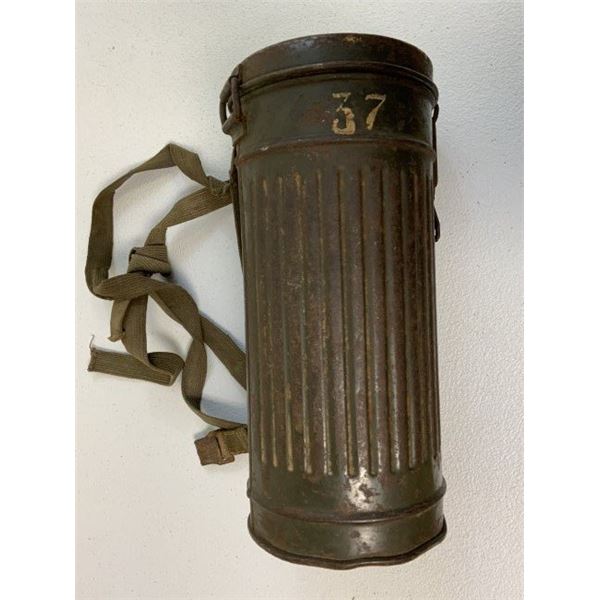 WWII GERMAN GAS MASK AND FILTER  WITH CANISTER