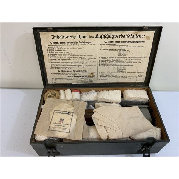 WWII GERMAN LUFTSCHUTZ MEDICAL FIRST AID SET IN METAL BOX