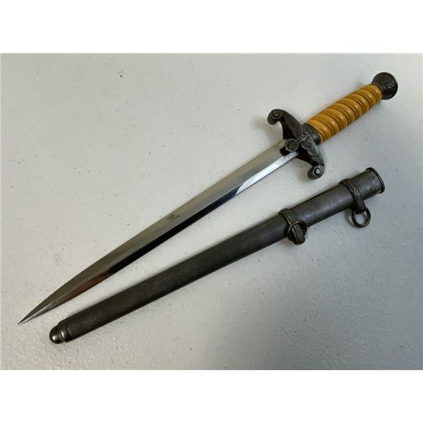 WWII GERMAN ARMY OFFICERS DRESS DAGGER  BY EICKHORN - MINT