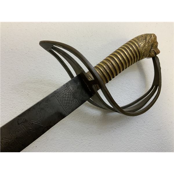 AMERICAN REVOLUTION LIGHT CAVALRY LION HEAD POMMEL SWORD ENGRAVED BLADE