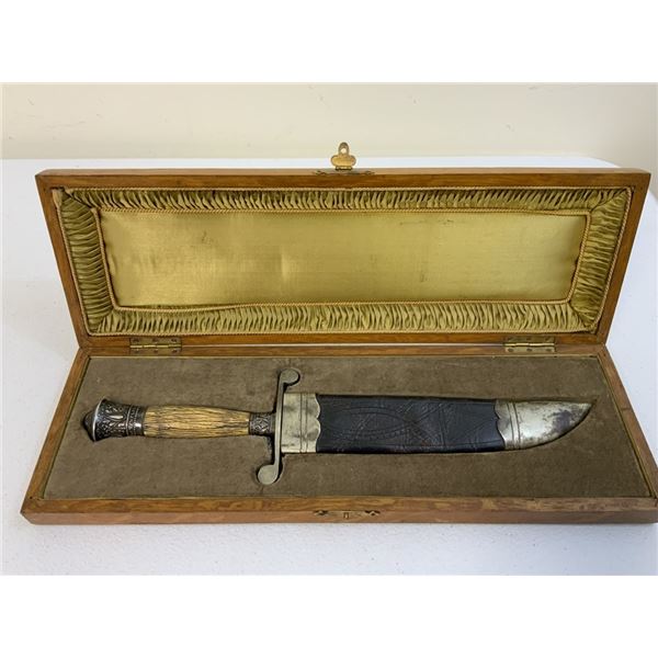 ANTIQUE 19th CENTURY CIVIL WAR ERA BOWIE KNIFE IN FITTED CASE