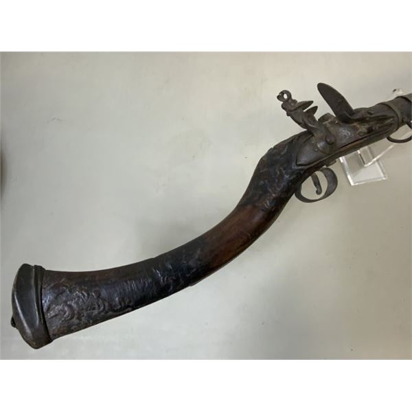 ANTIQUE MIDDLE EASTERN FLINTLOCK LONG MUSKET