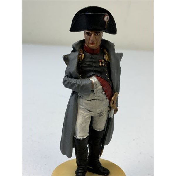 ROI BLANC FRENCH EMPEROR NAPOLEON BONAPARTE FIGURINE