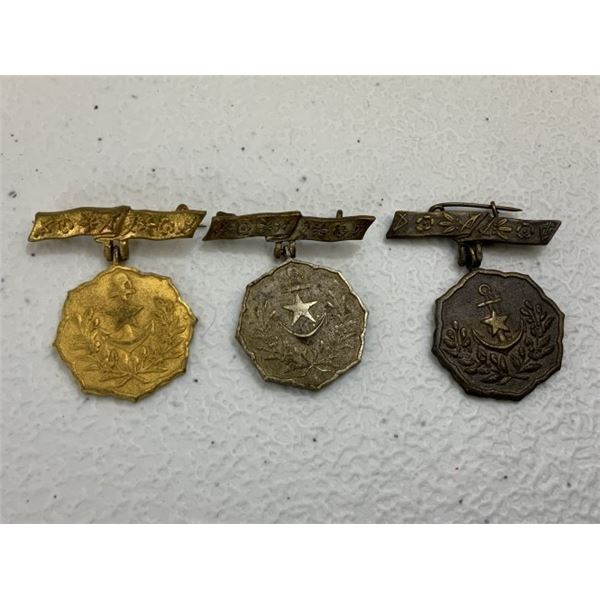 WWII JAPANESE MEDALS AIKOKU FUJINKAI MEMBERSHIP BADGE ALL 3 GRADES
