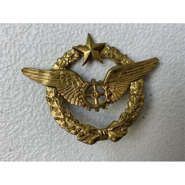 ANTIQUE FRENCH REPUBLIC AIR FORCE FLYING MECHANIC BADGE