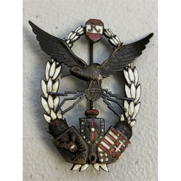 WWI AUSTRIAN HUNGARIAN EMPIRE ENAMELED MARINE PILOT/RADIO OPERATOR BADGE