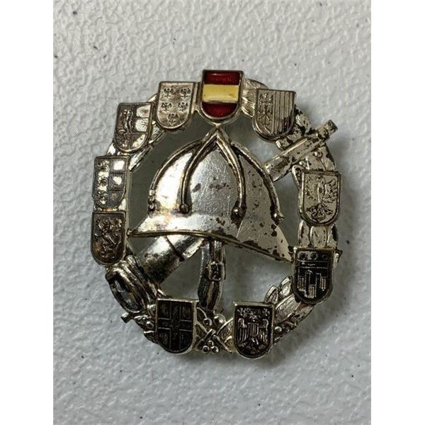 AUSTRIA REPUBLIC FIRE FIGHTER BADGE