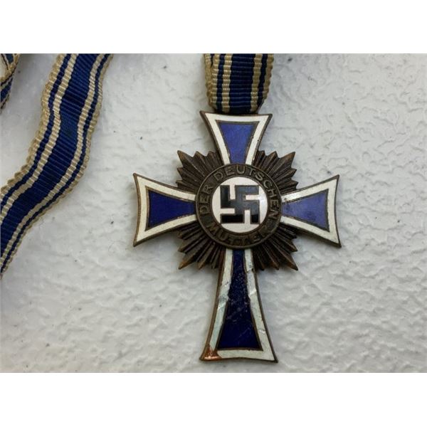 NAZI GERMANY MOTHERS CROSS IN BRONZE DECORATION