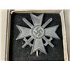 Image 3 : WWII NAZI GERMAN WAR MERIT CROSS 1st CLASS WITH SWORDS WITH BOX