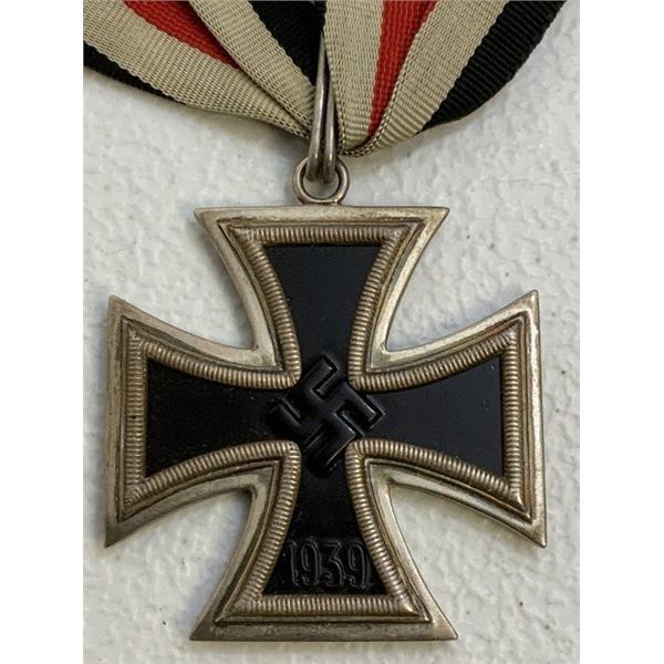 WWII GERMANY KNIGHTS CROSS OF THE IRON CROSS 1939 BY C.E.JUNKER