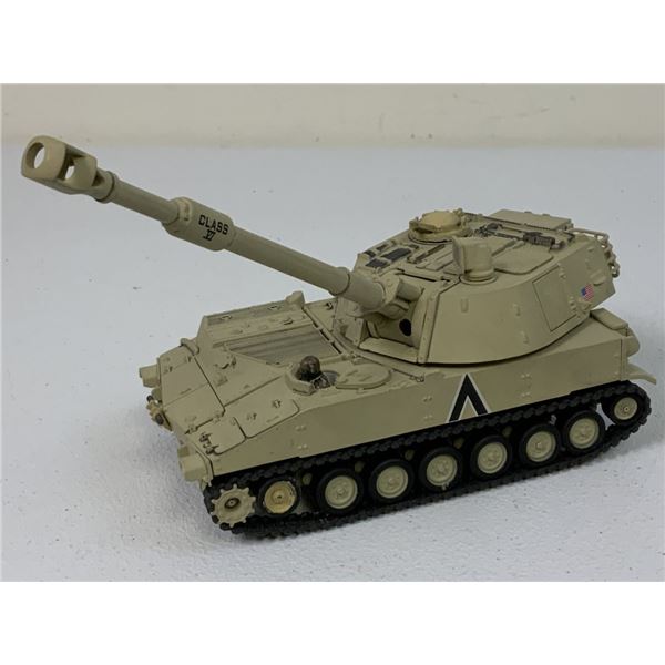 US ARMY M109 SELF PROPELLED 155MM HOWITZER PALADIN 1:32 MODEL