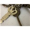 Image 5 : ANTIQUE PAIR OF HANDCUFFS WITH KEYS