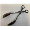 Image 2 : VINTAGE ENGLISH SHEFFIELD ENGLAND SILVER SERVING TONG