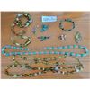 Image 1 : An Assortment Of Beautiful Green Costume Jewelry