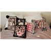 Image 2 : A Comfortable Queen Size Bed/Blanket/Pillows and Decorative Pillows