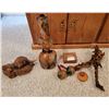 Image 3 : An Assortment Of Wooden Decor, Including Poxy Decor Wooden Ornament, Morochas, Wooden Box  etc.